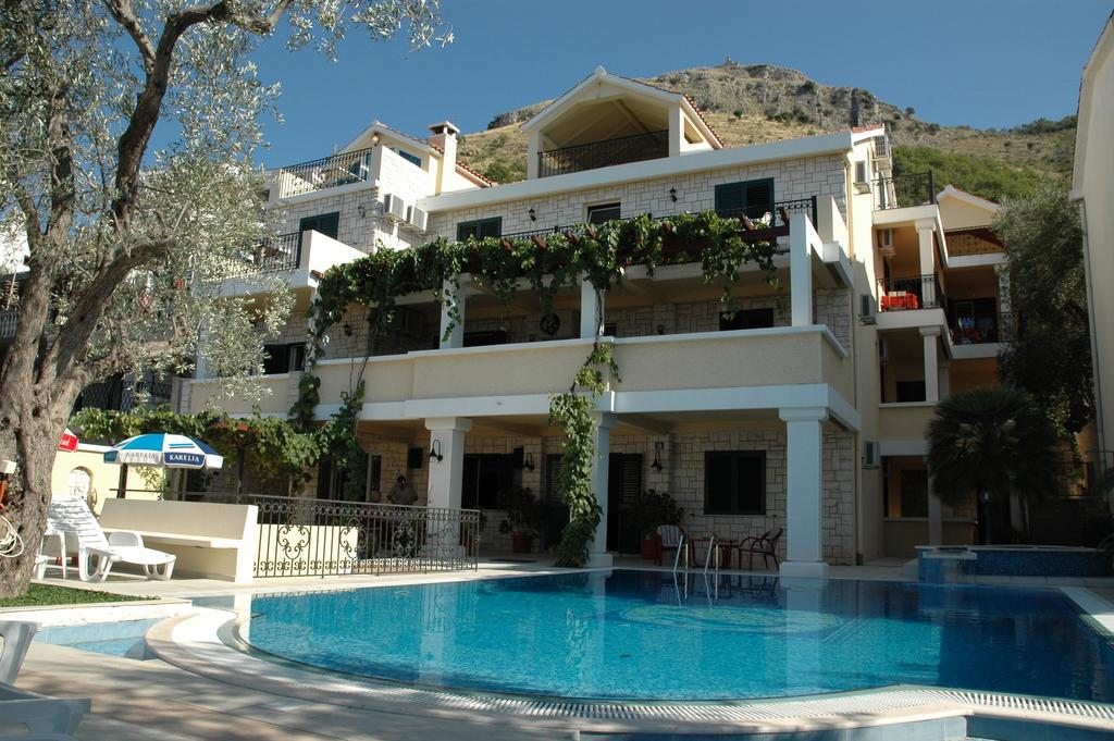 Apartments Balic Sveti Stefan Exteriör bild