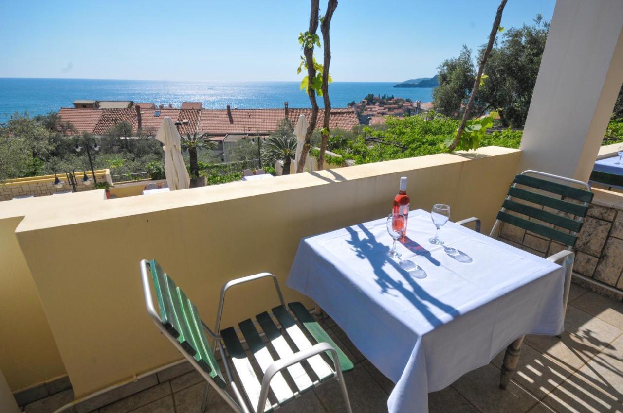 Apartments Balic Sveti Stefan Exteriör bild