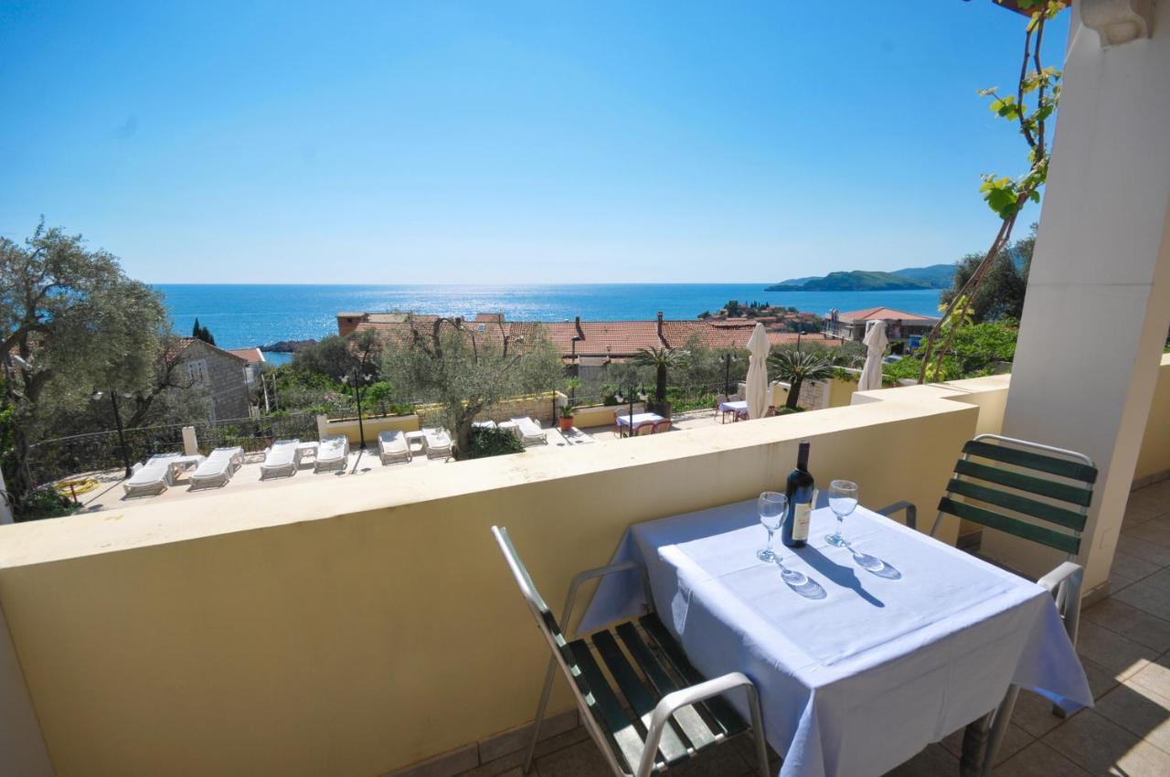 Apartments Balic Sveti Stefan Exteriör bild
